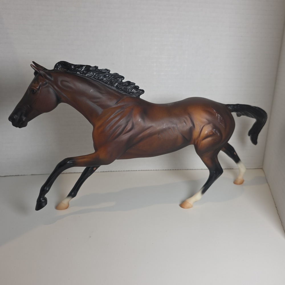 Breyer Classics Barbaro Model Horse 2006 Kentucky Derby Winner "Cigar" Mold